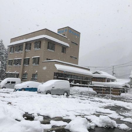 Hotel Onsen Minshuku Yutakaya Yuzawa  Zewnętrze zdjęcie