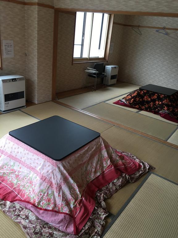 Hotel Onsen Minshuku Yutakaya Yuzawa  Zewnętrze zdjęcie